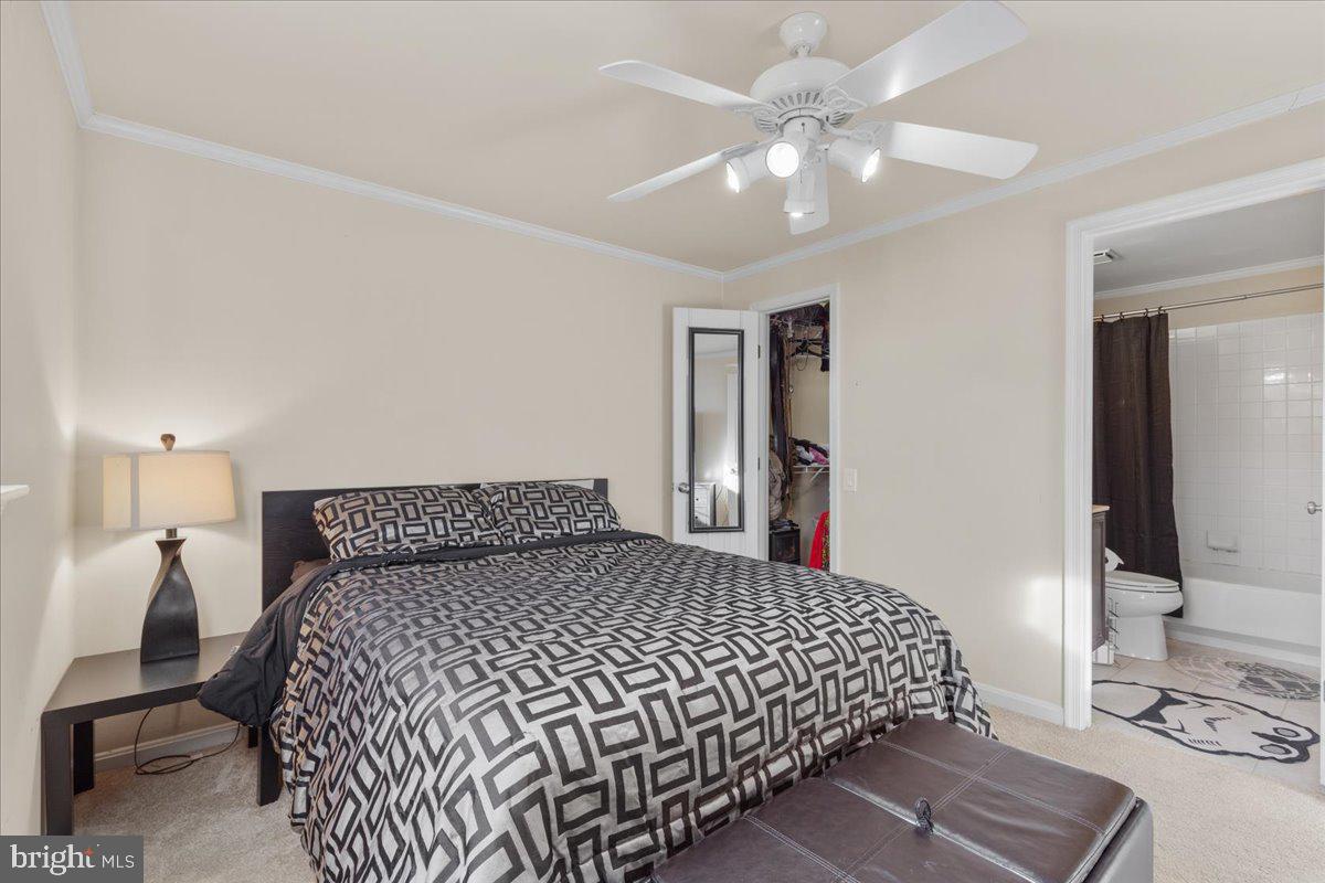 8246 Catbird Cir #101