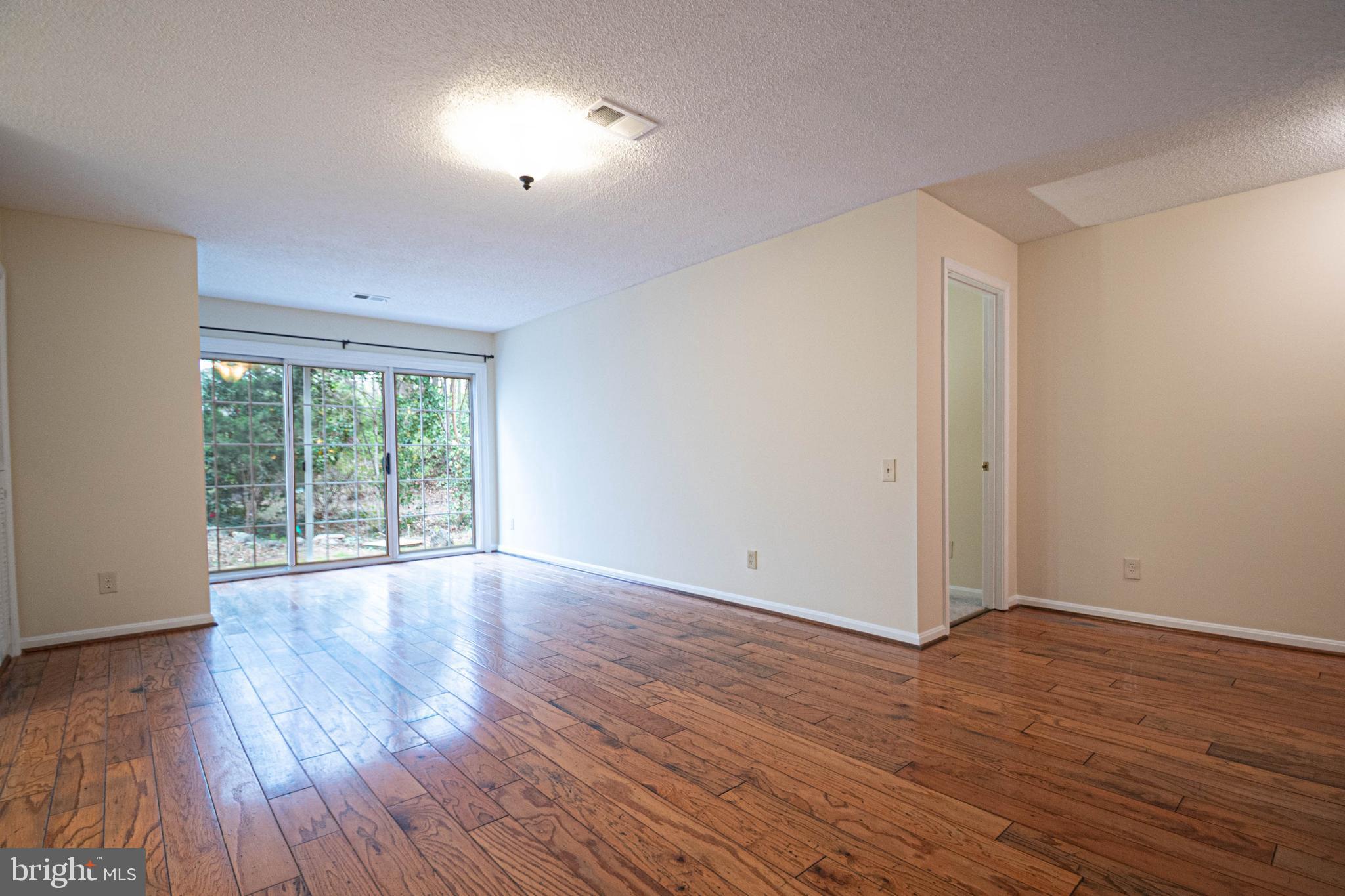 12009 Golf Ridge Ct #101