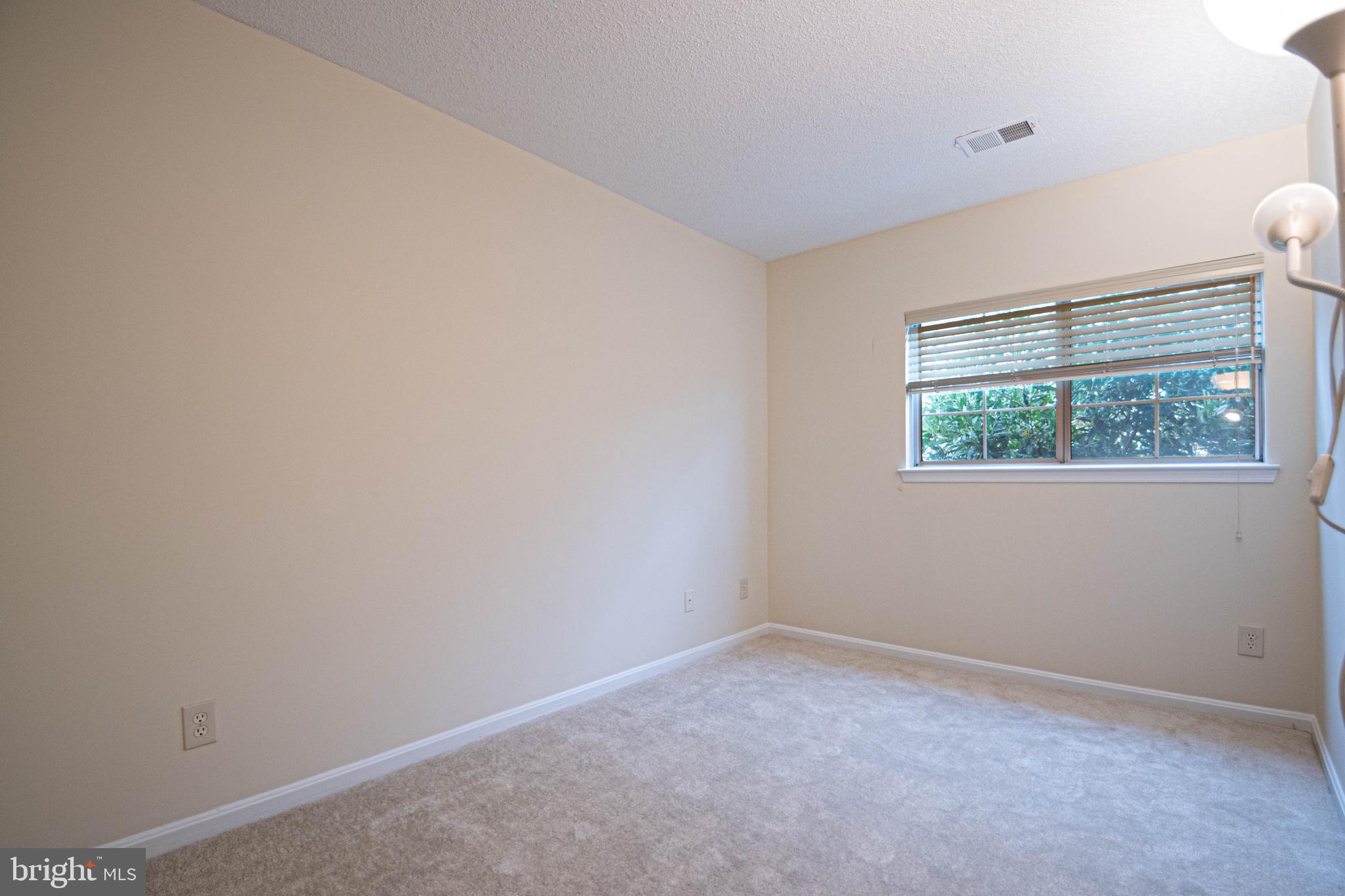 12009 Golf Ridge Ct #101