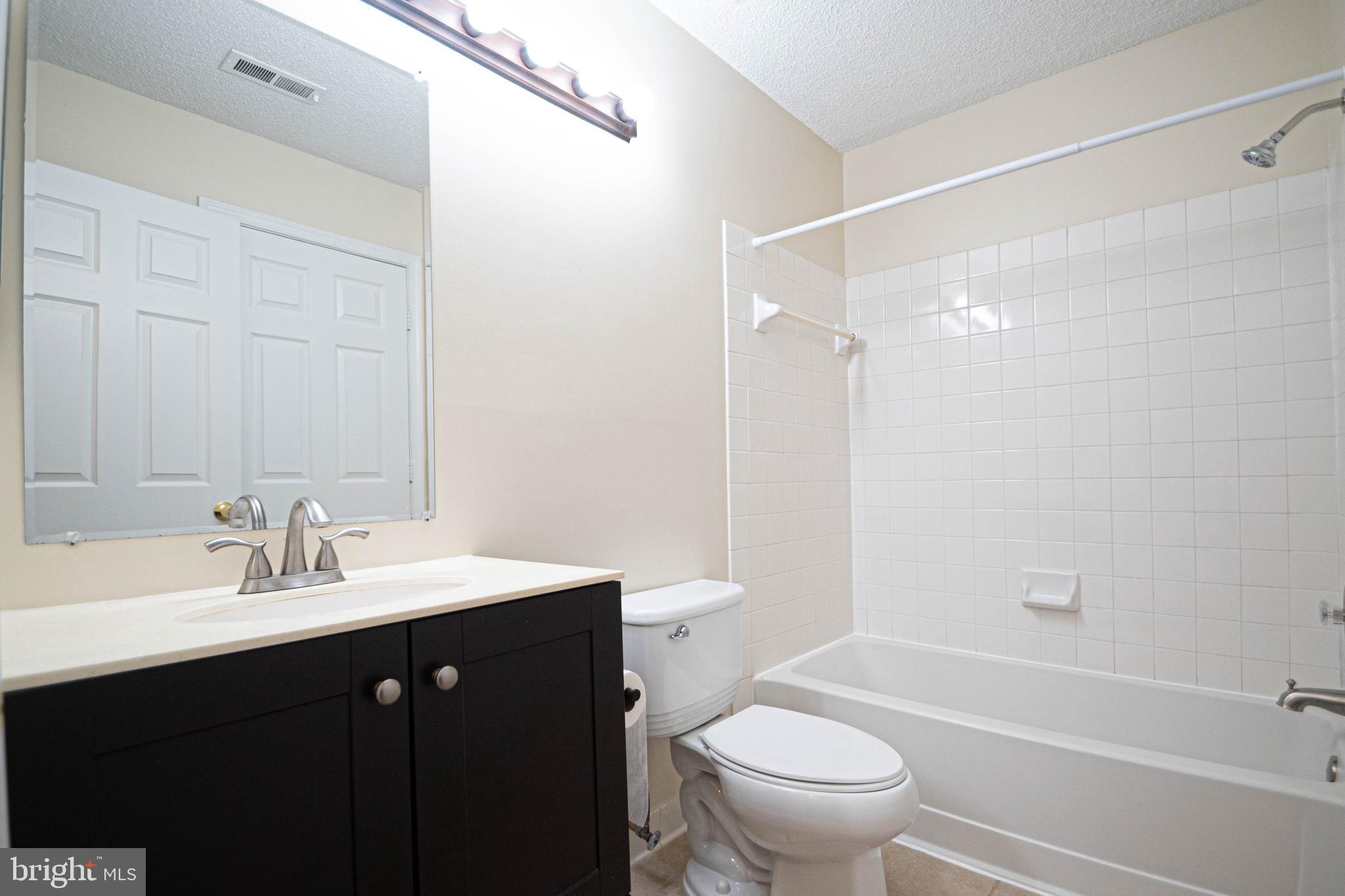 12009 Golf Ridge Ct #101