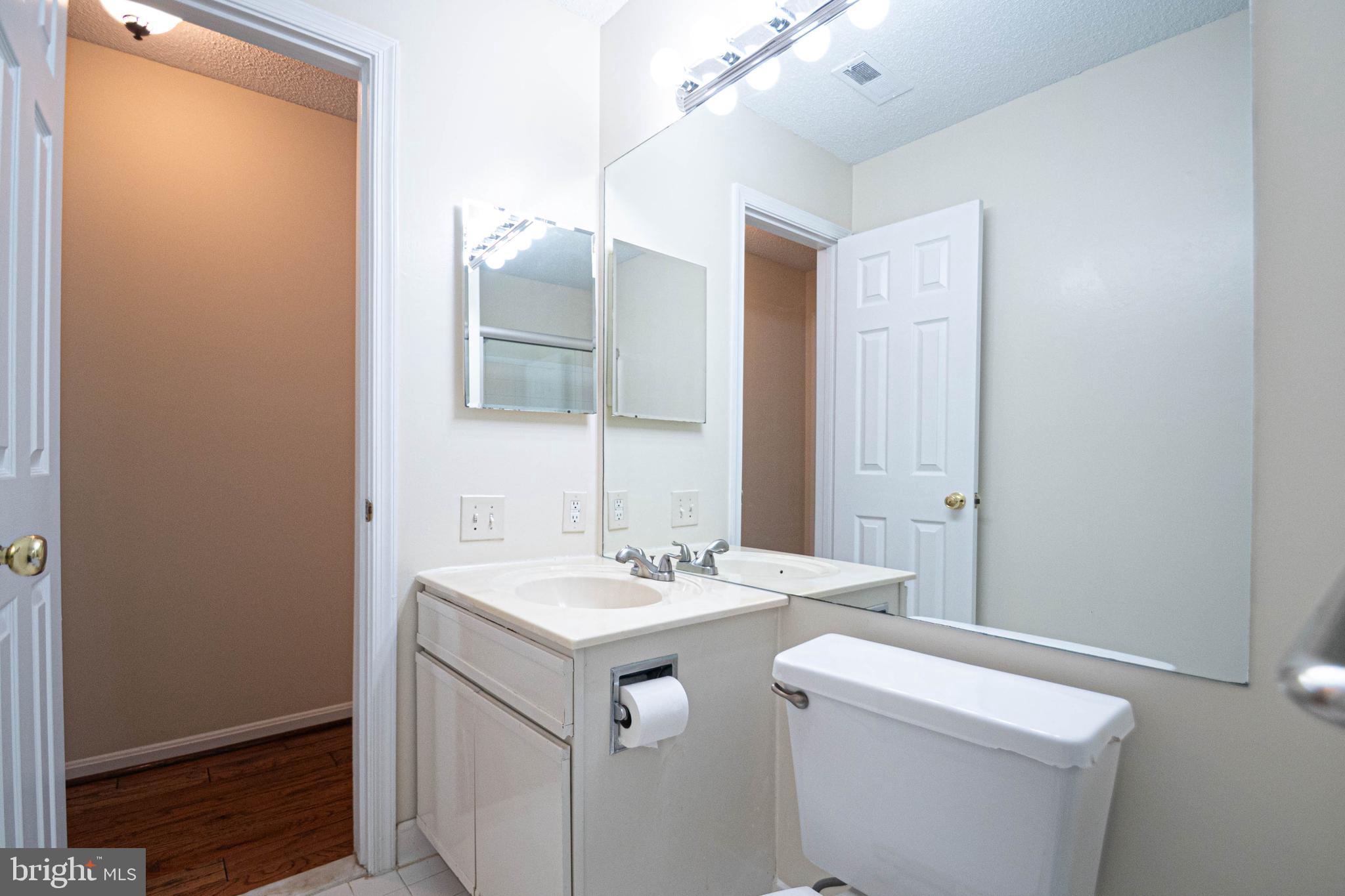 12009 Golf Ridge Ct #101