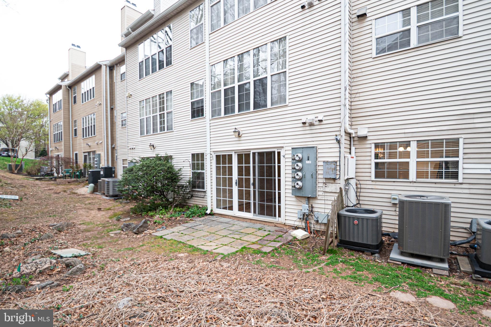 12009 Golf Ridge Ct #101