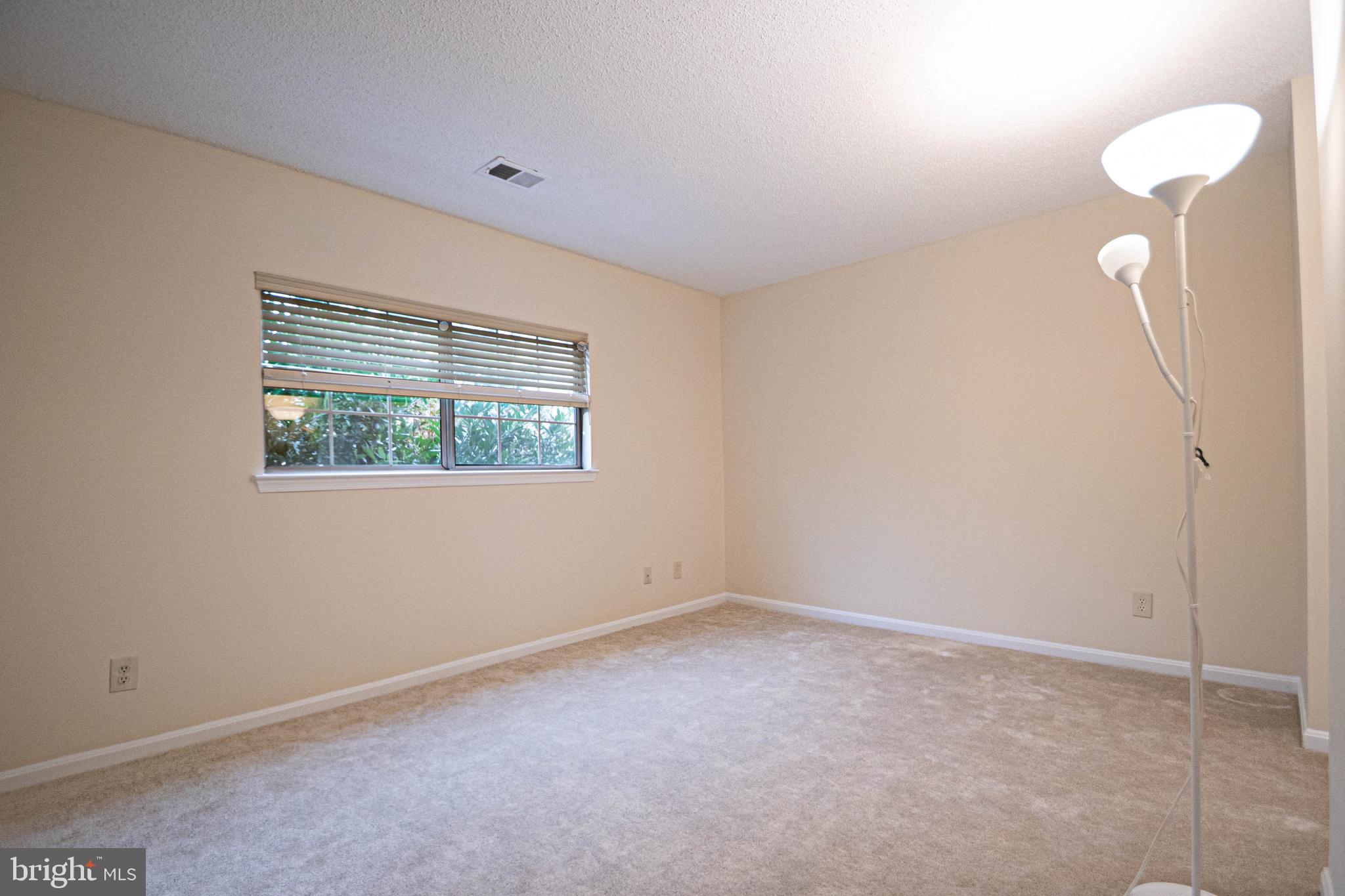 12009 Golf Ridge Ct #101