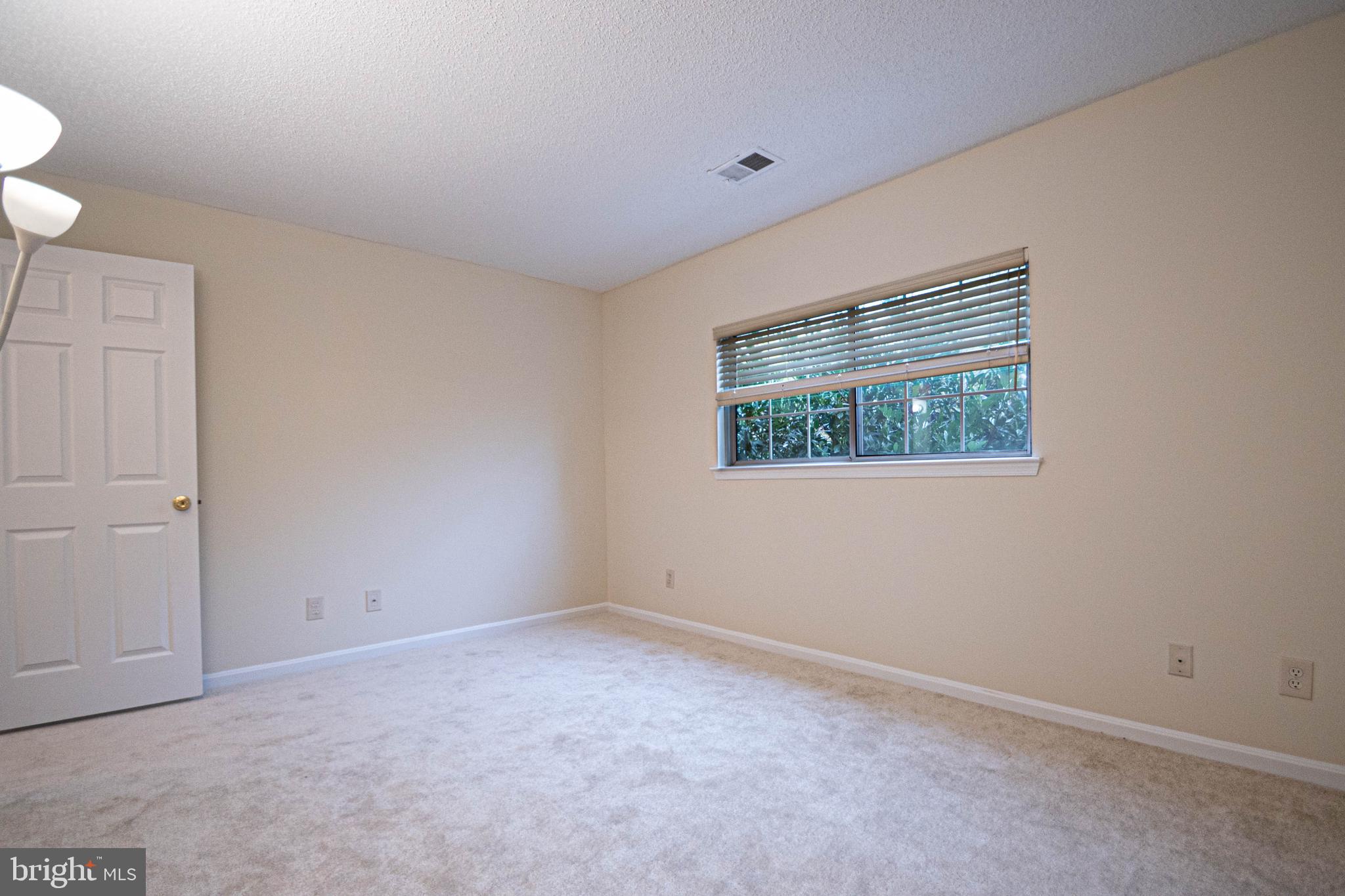 12009 Golf Ridge Ct #101