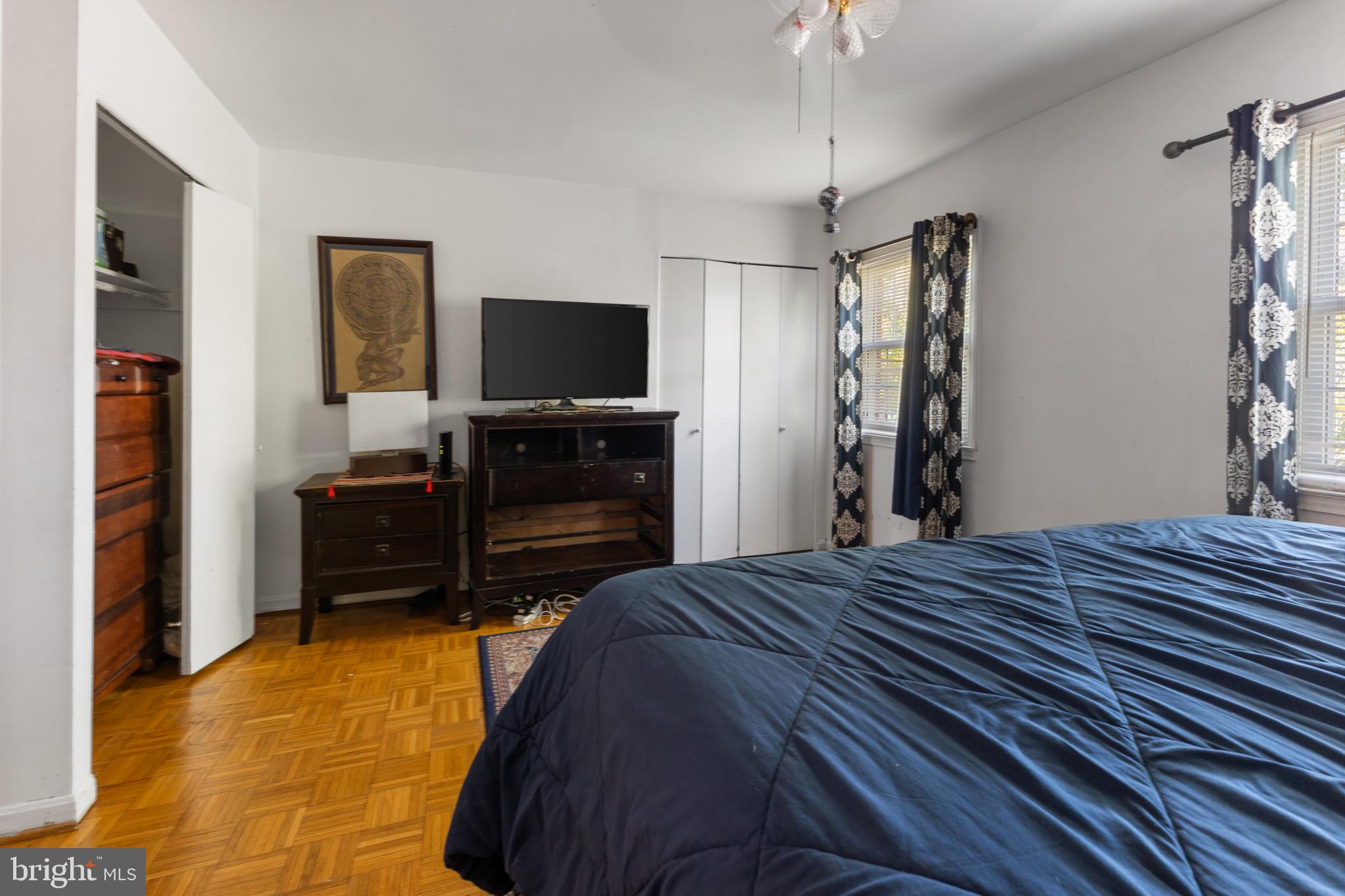 14827 Palmerston Sq