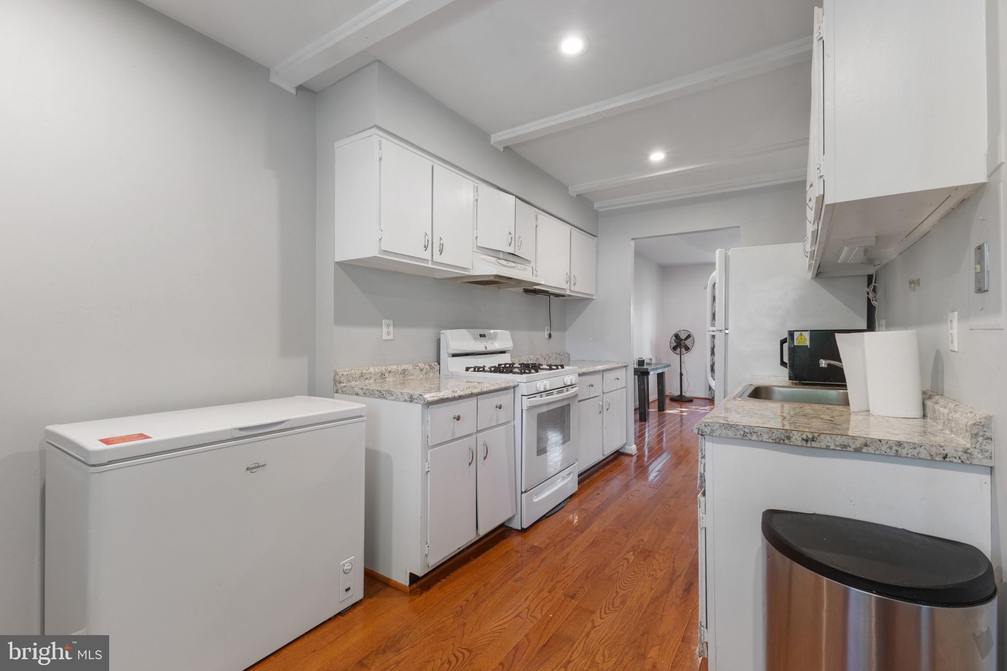 14827 Palmerston Sq