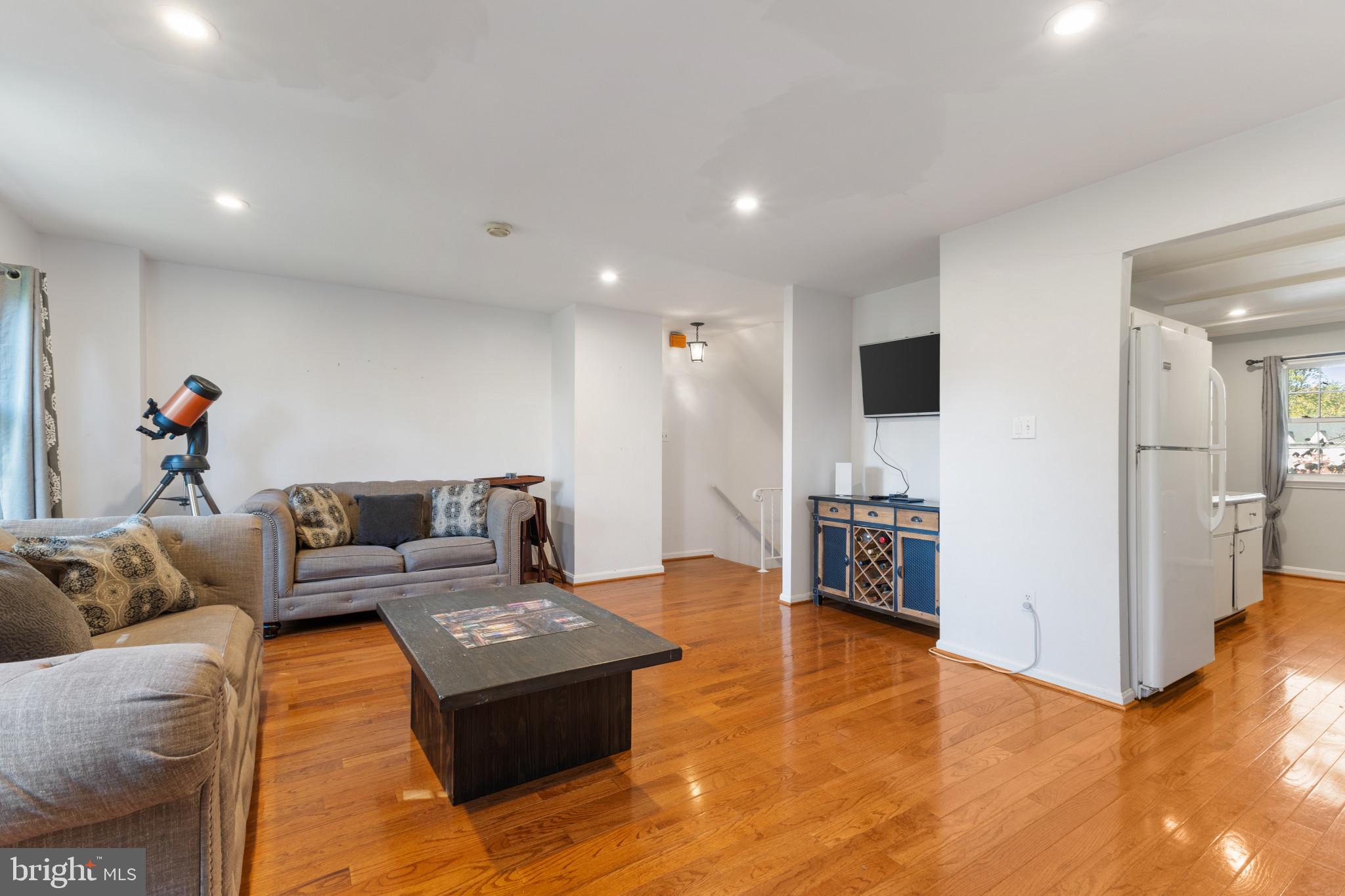 14827 Palmerston Sq