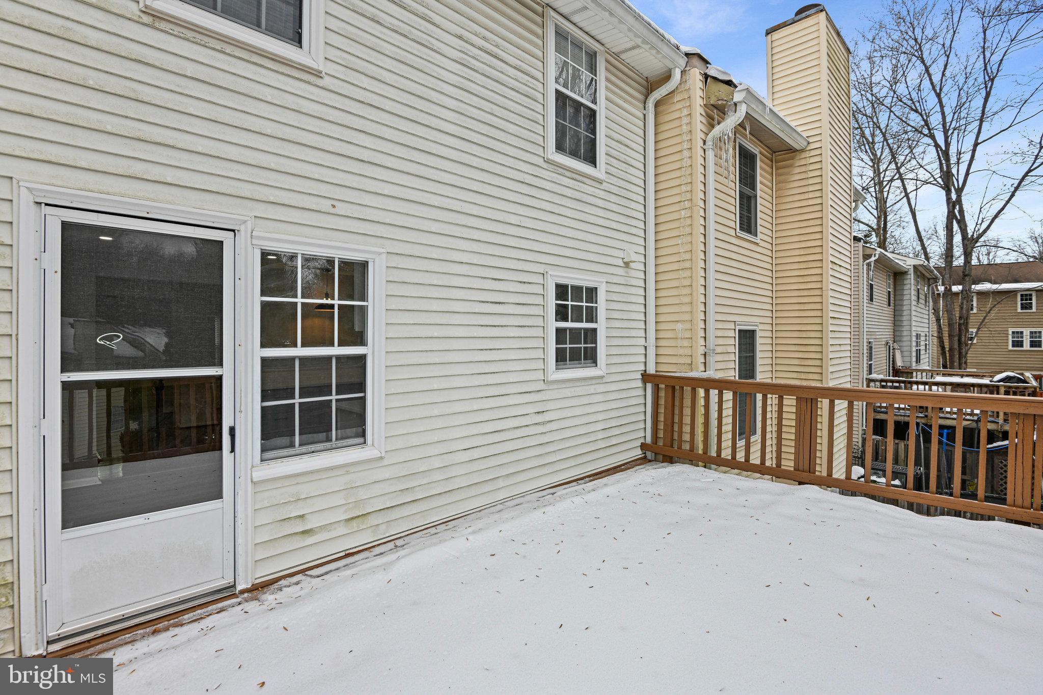 5757 WALNUT WOOD LN