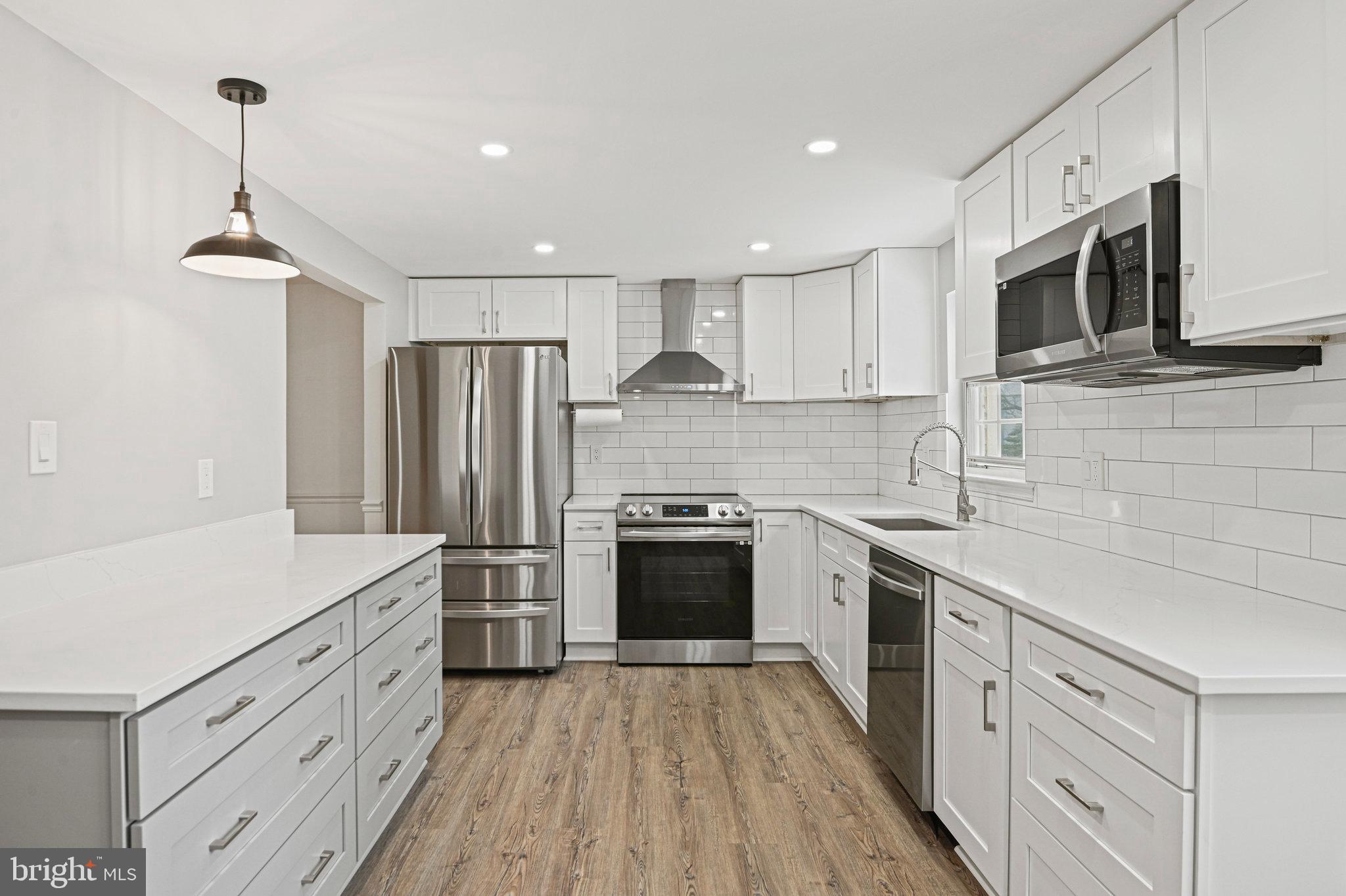 5757 WALNUT WOOD LN