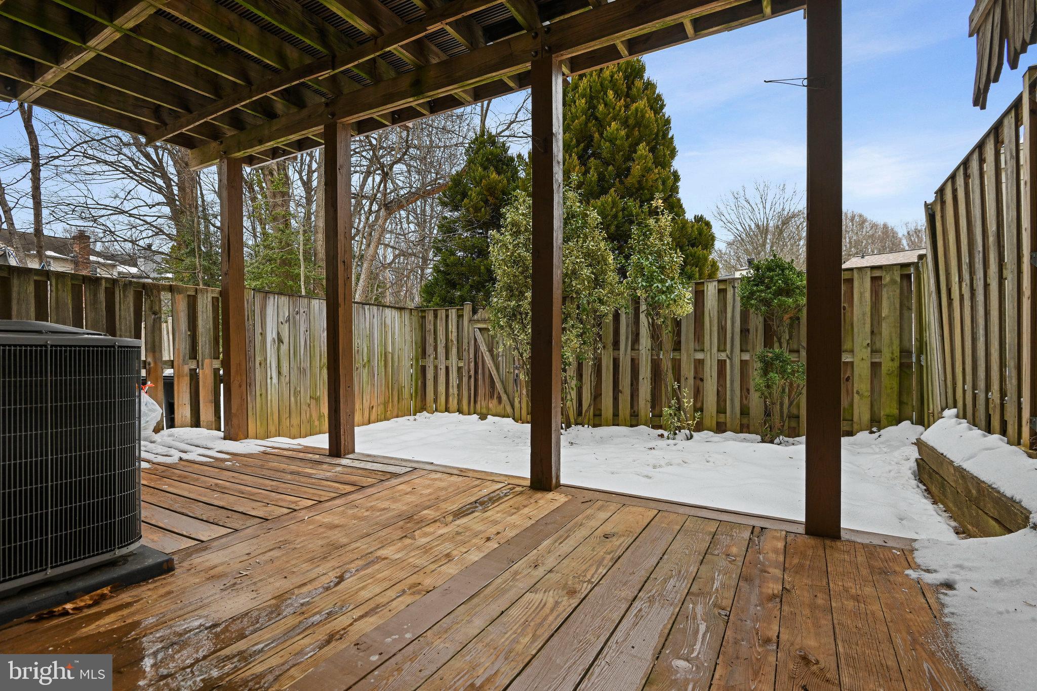 5757 WALNUT WOOD LN