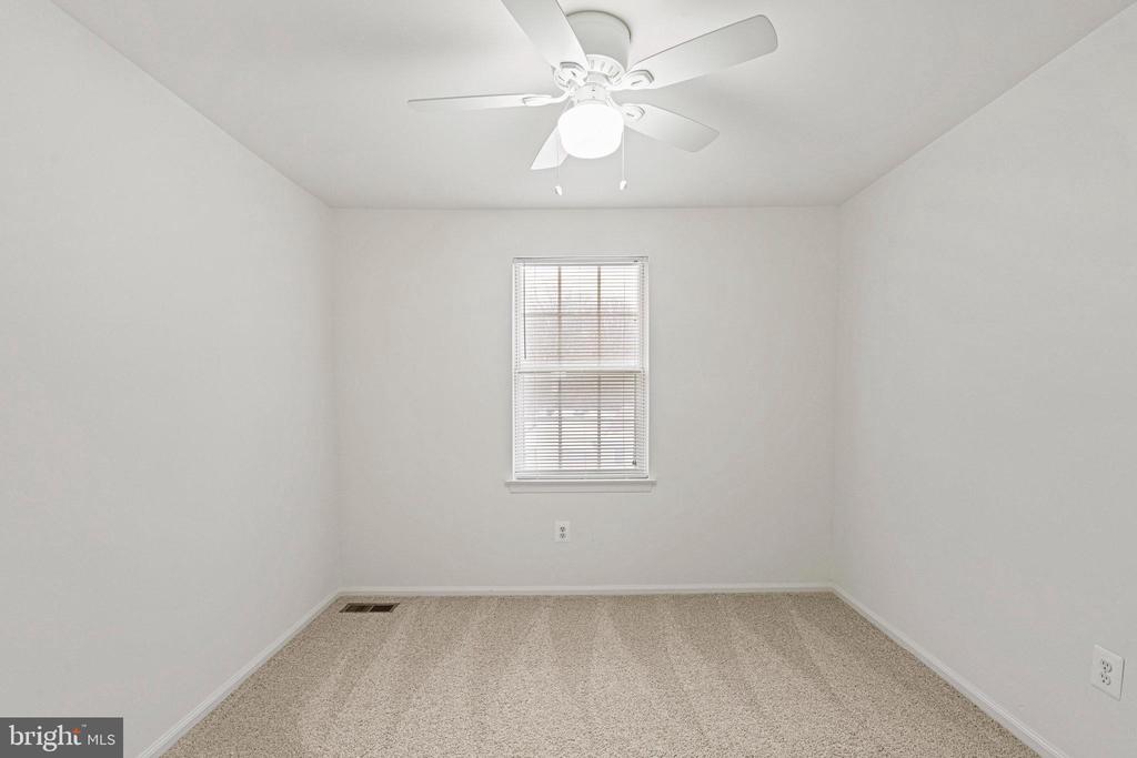 5757 WALNUT WOOD LN