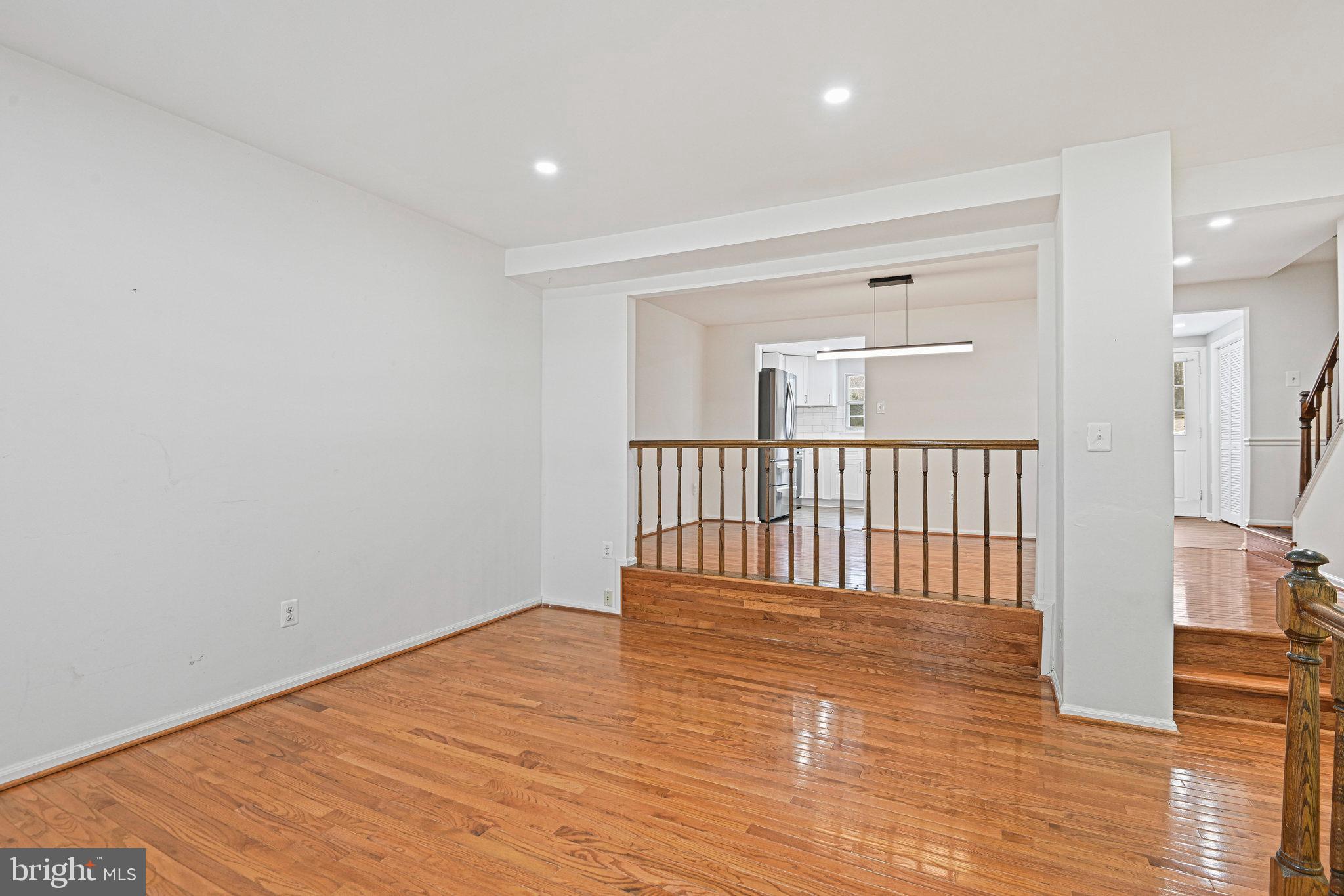 5757 WALNUT WOOD LN