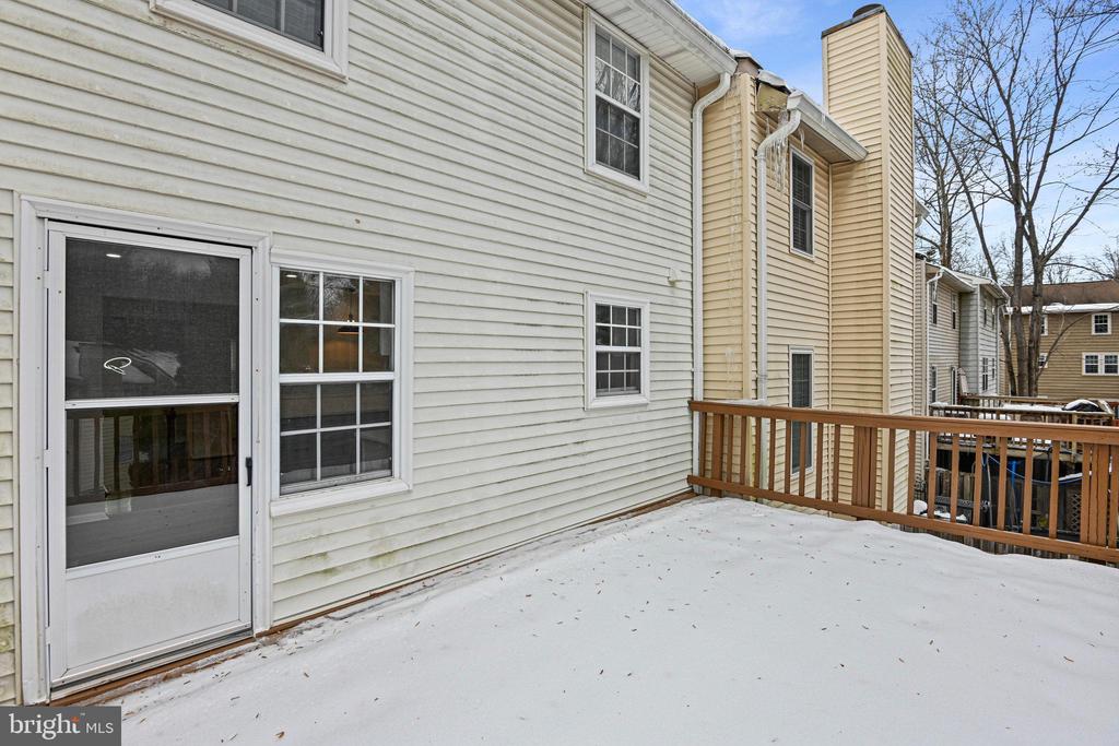 5757 WALNUT WOOD LN