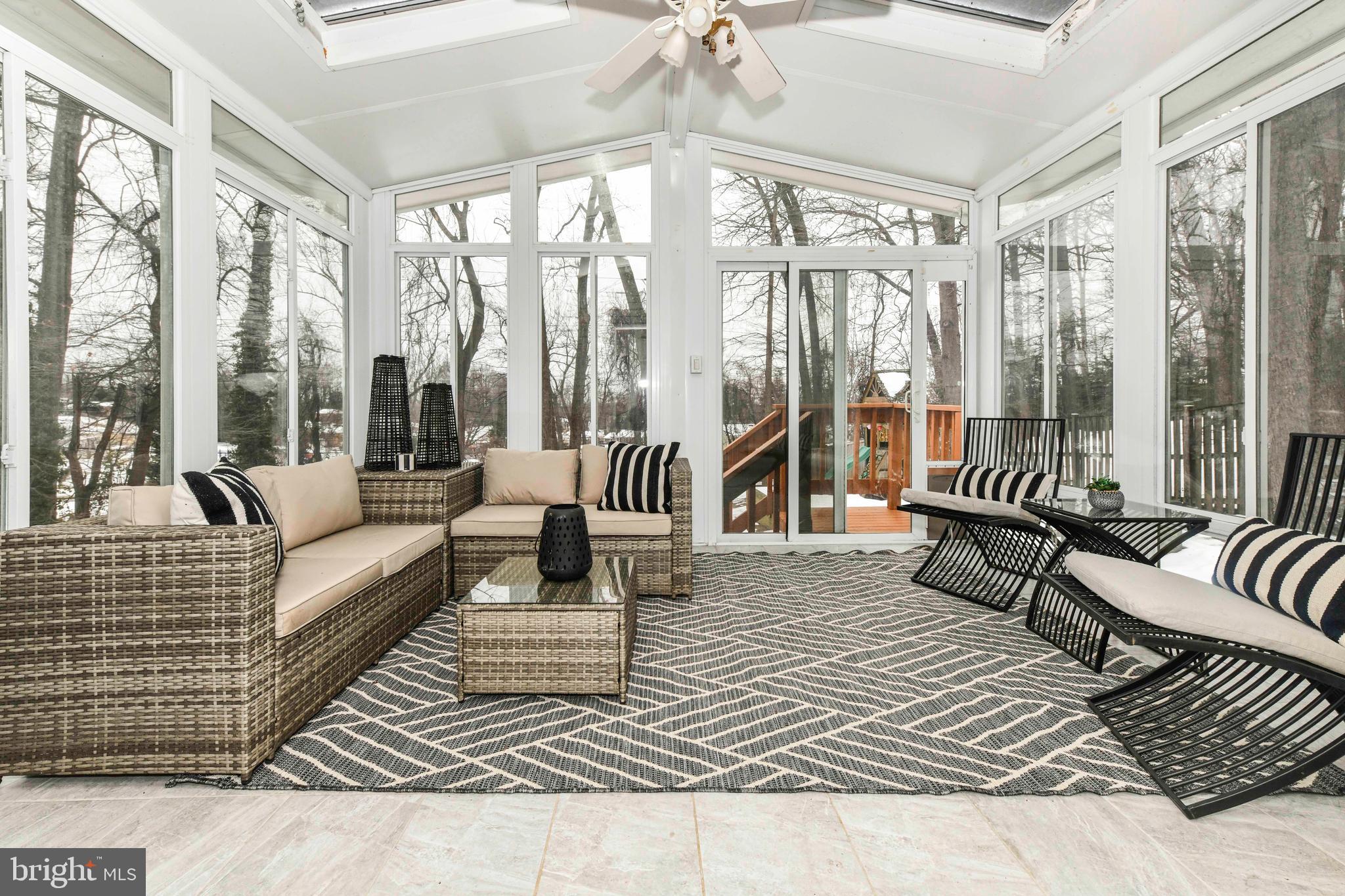 7605 Virginia Ln