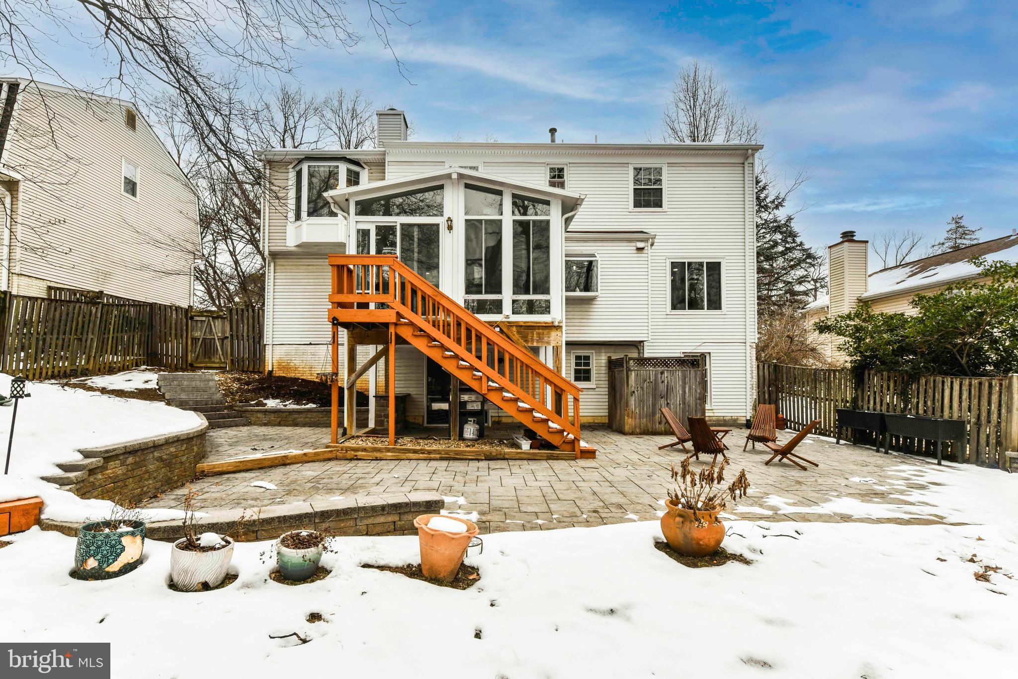 7605 Virginia Ln