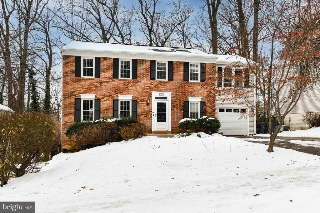 7605 Virginia Ln