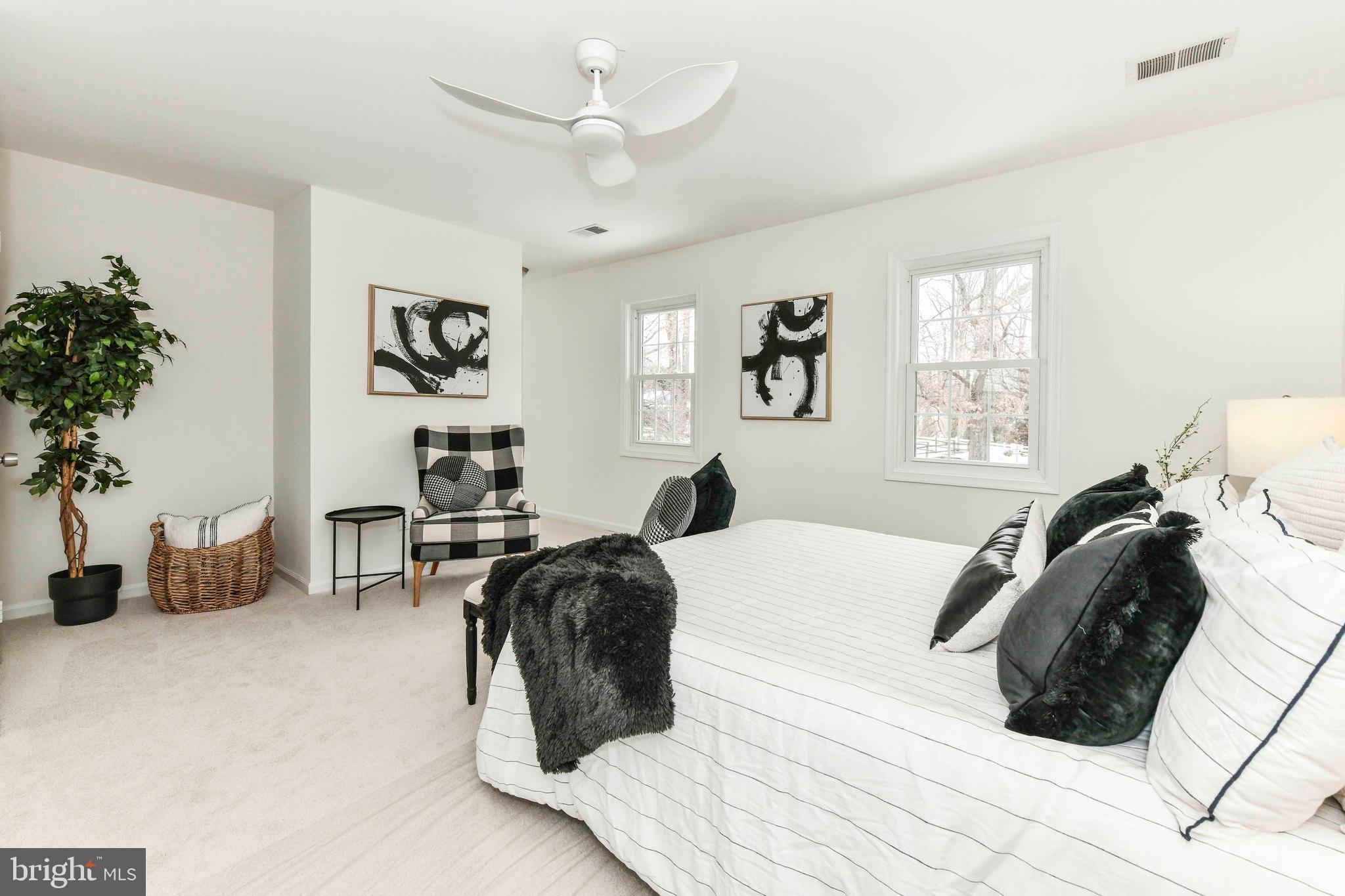 7605 Virginia Ln