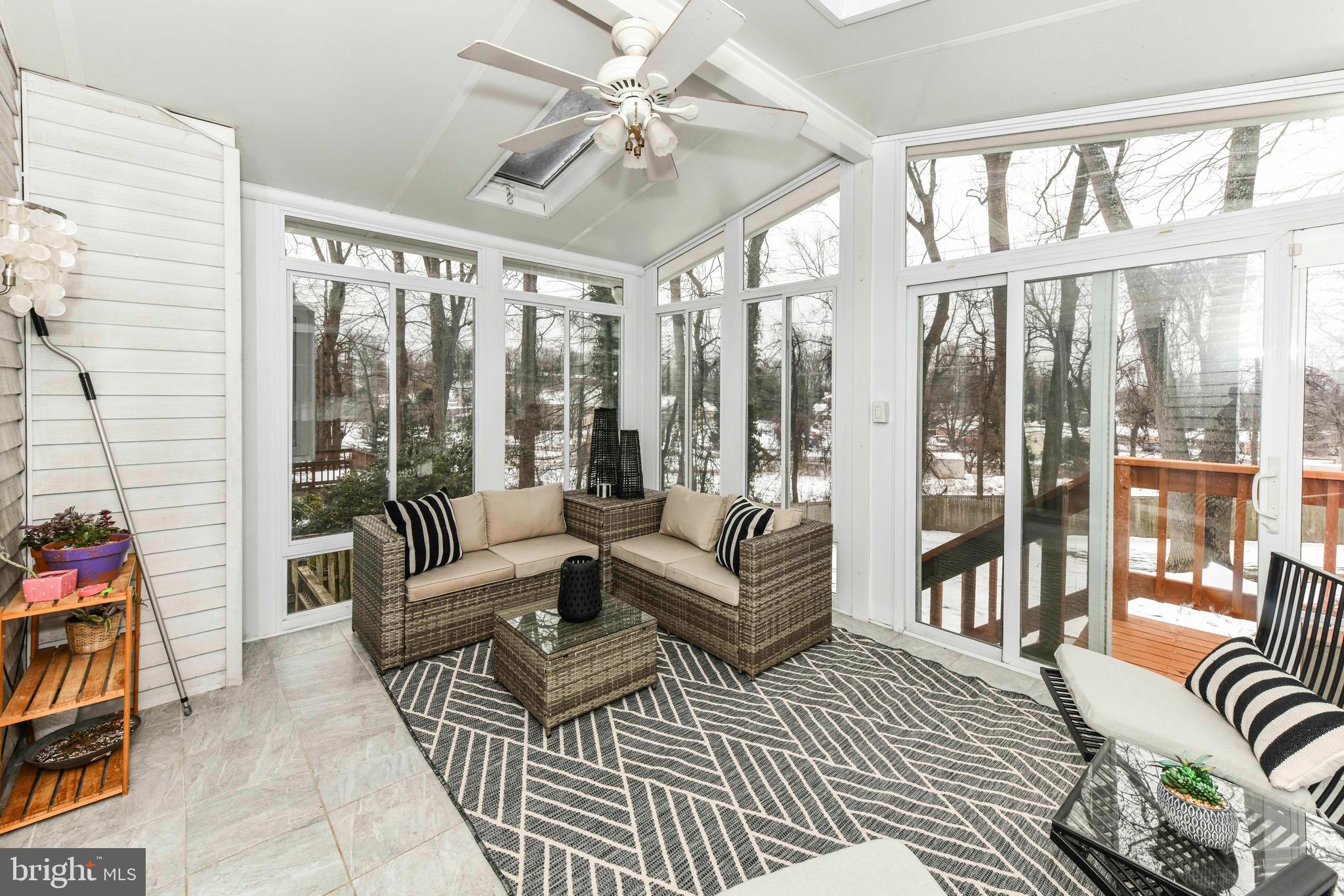 7605 Virginia Ln