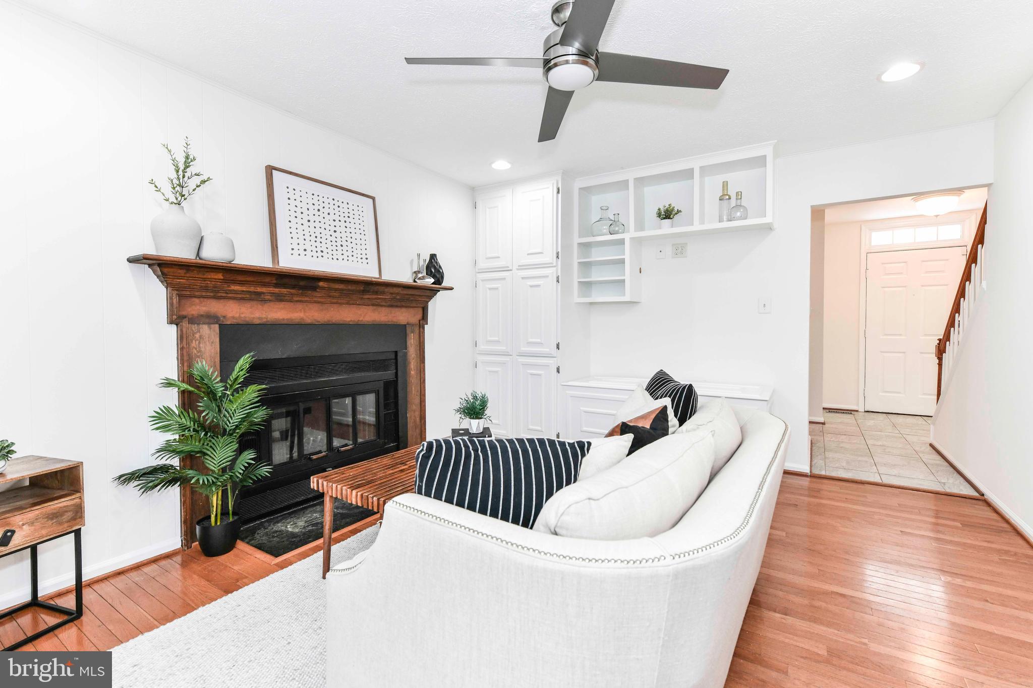 7605 Virginia Ln