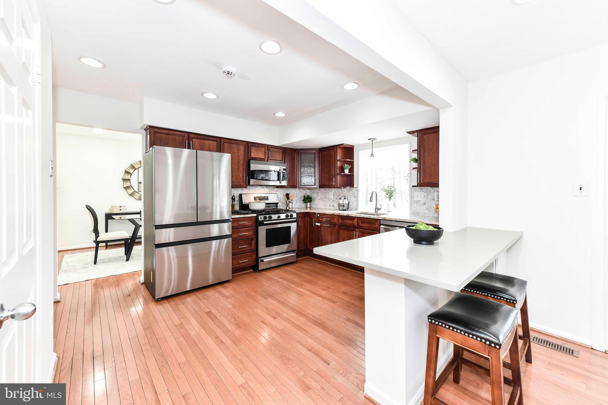 7605 Virginia Ln