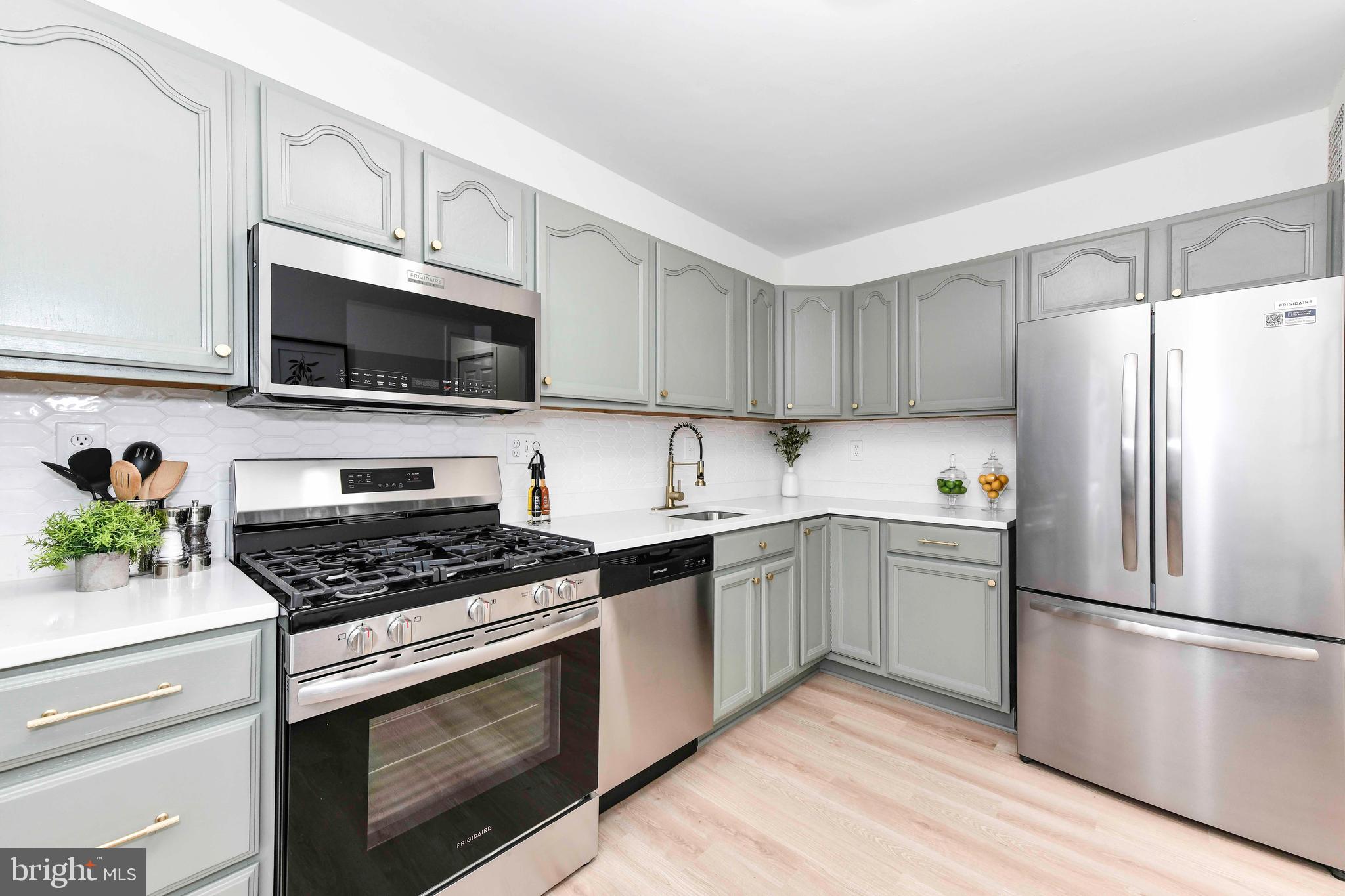 3701 S George Mason Dr #2417n