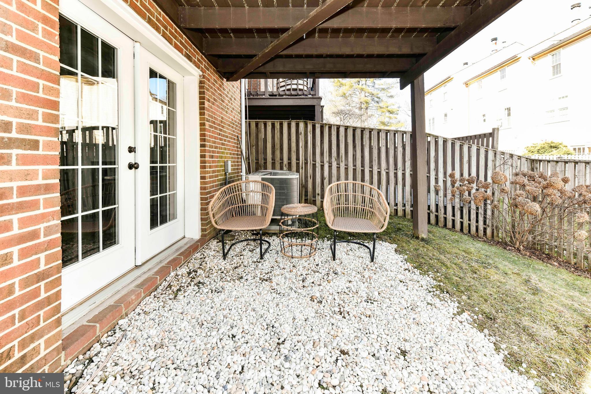 9628 Sutton Green Ct