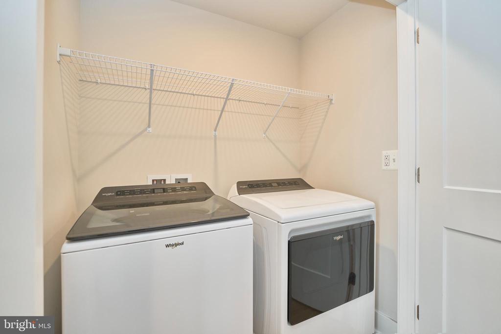 2315 LIBERTY LOOP
