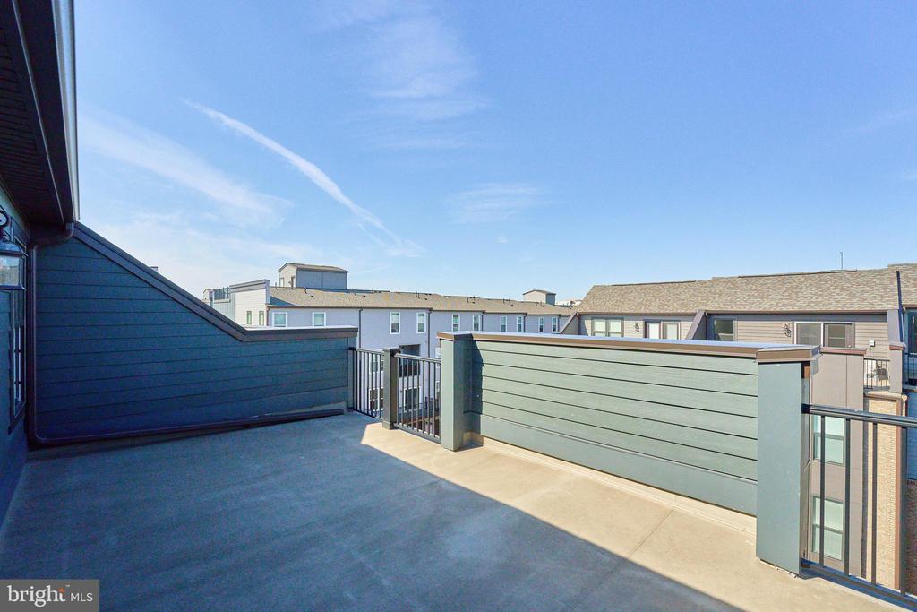 2315 LIBERTY LOOP