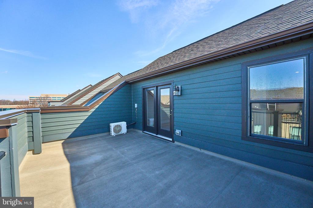 2315 LIBERTY LOOP
