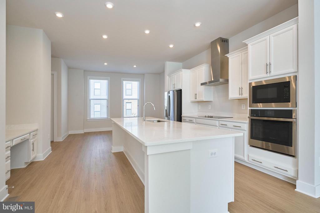 2315 LIBERTY LOOP