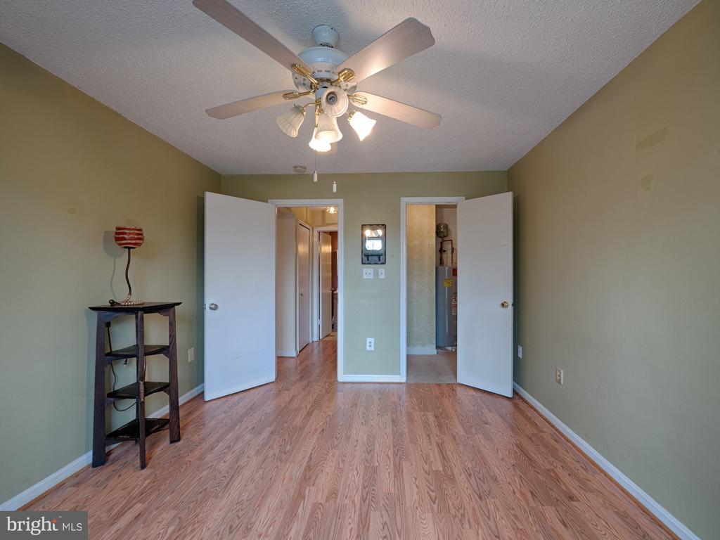 6929-B Mary Caroline Cir