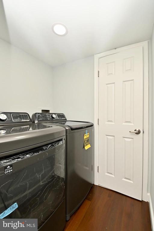 2125 FERGUSON PL