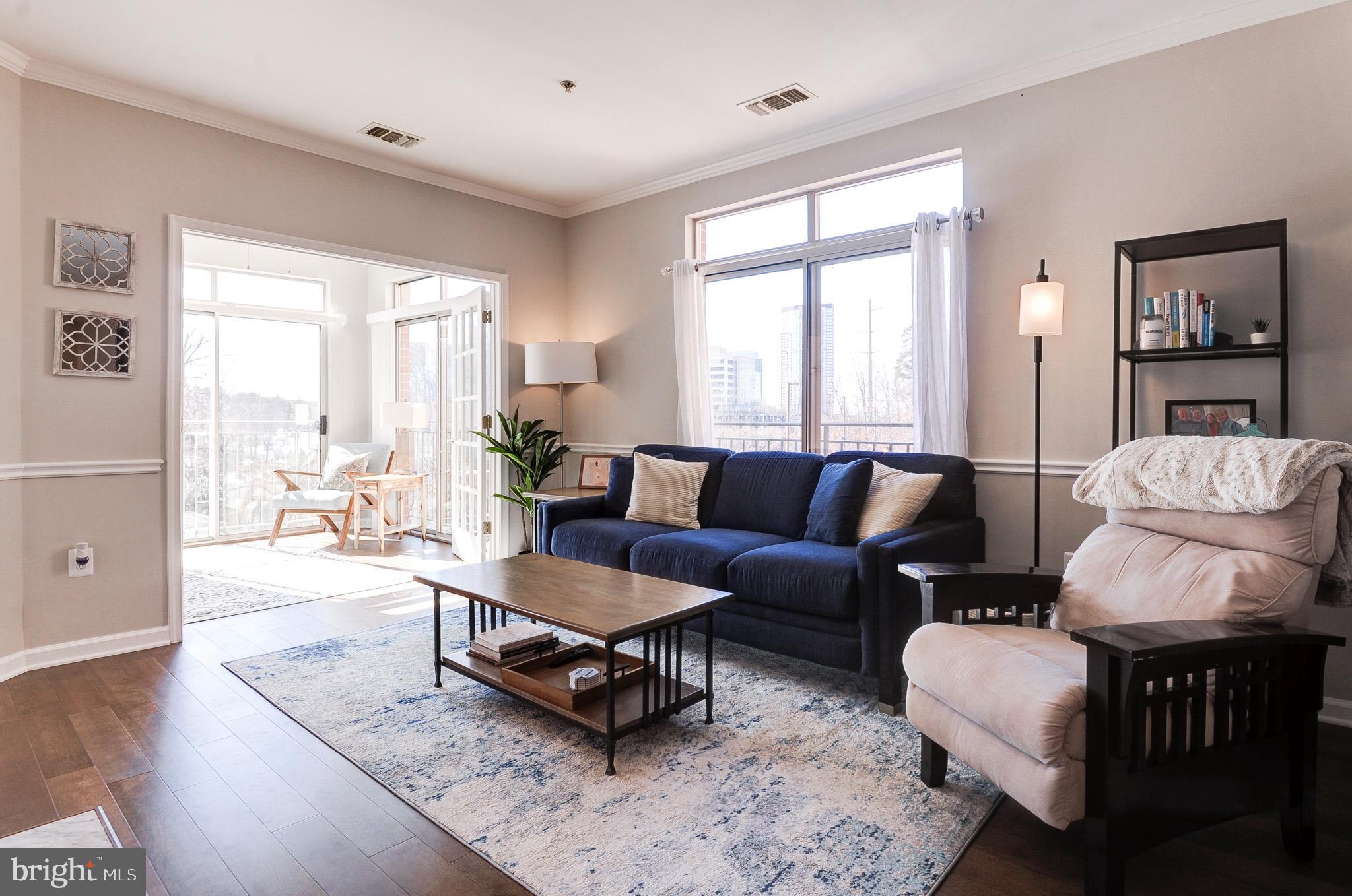 1860 Stratford Park Pl #308