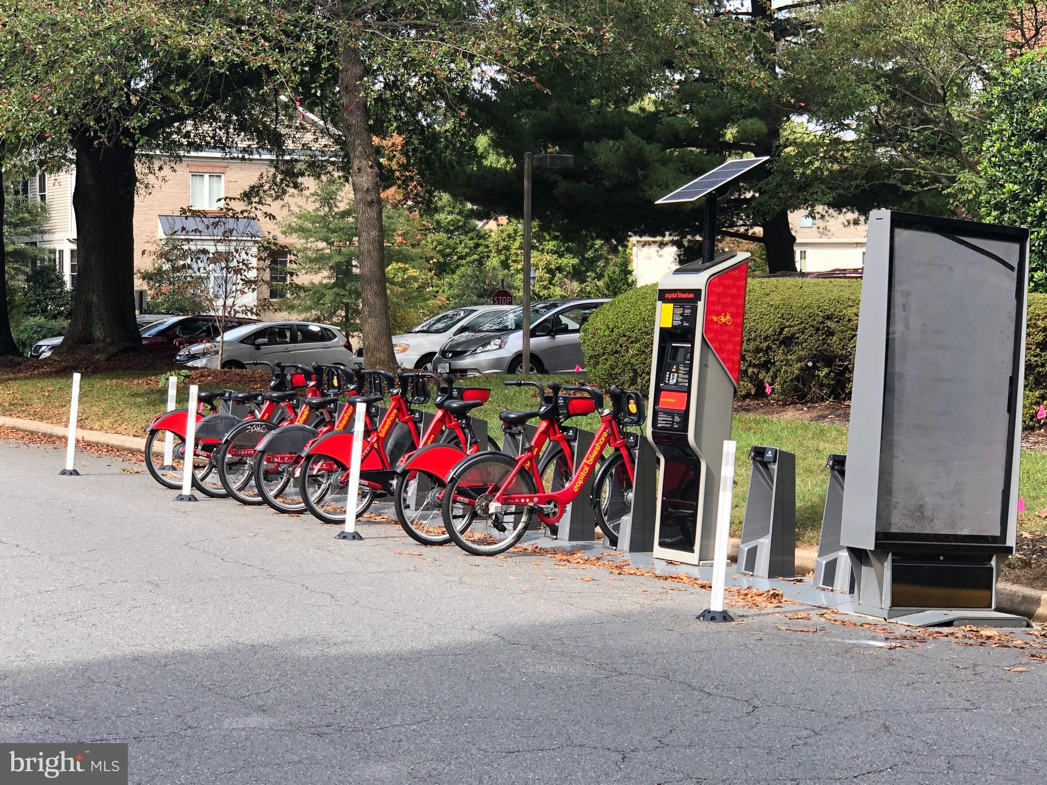 1860 Stratford Park Pl #308