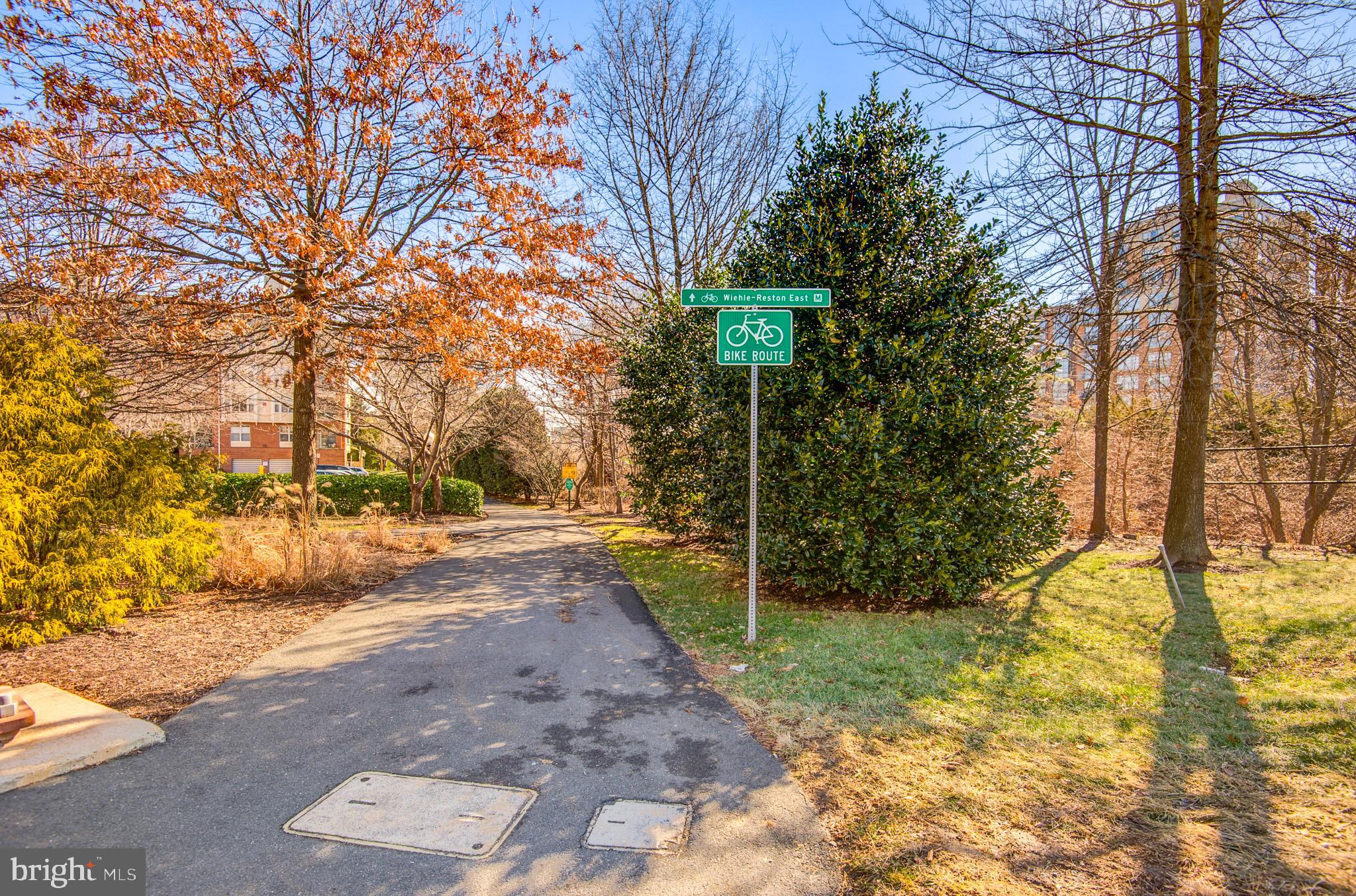 1860 Stratford Park Pl #308