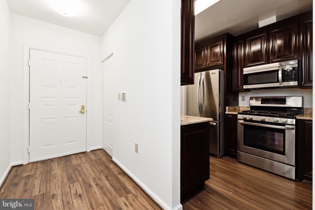 12913 Alton Sq #314