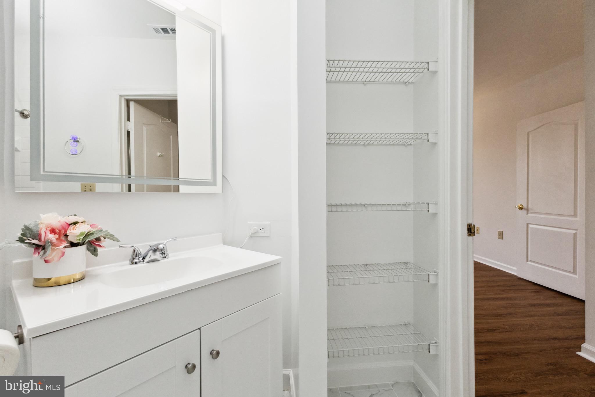 12913 Alton Sq #314