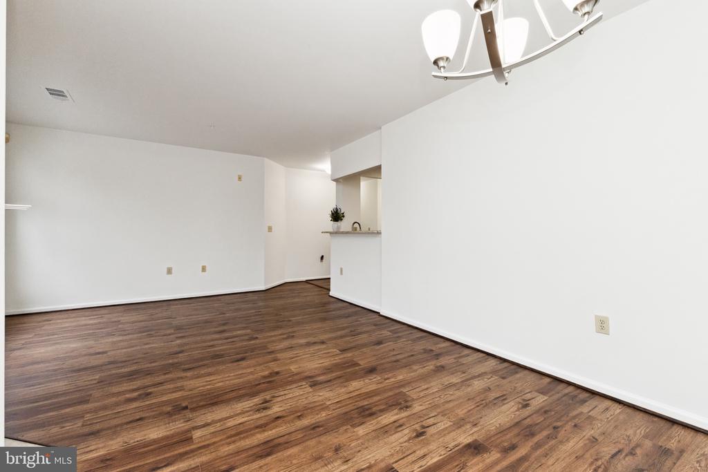 12913 Alton Sq #314
