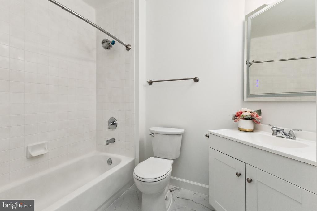 12913 Alton Sq #314