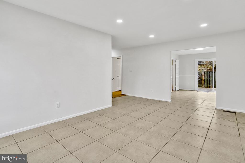 5403 Galley Ct