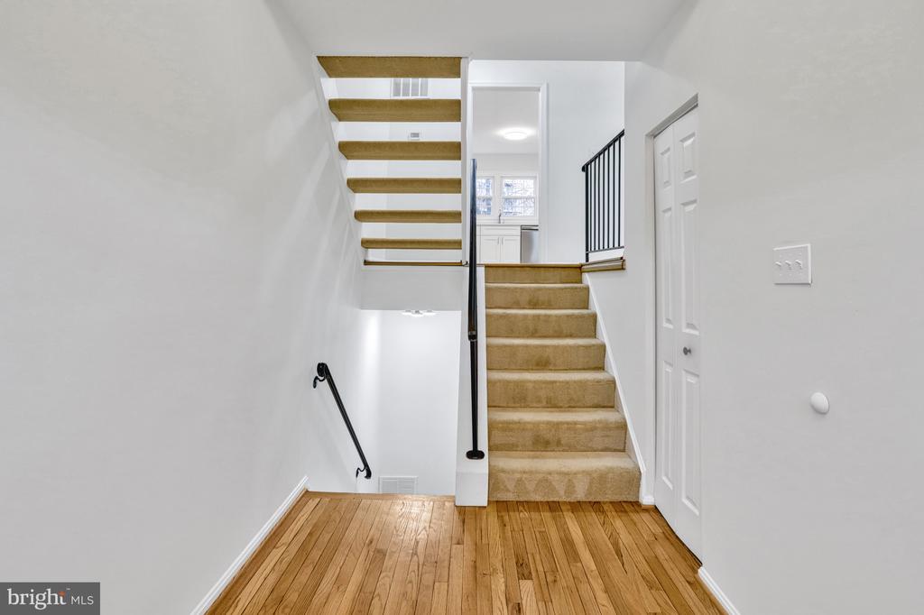 5403 Galley Ct