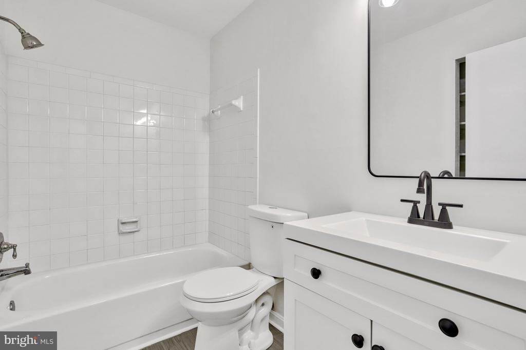 5403 Galley Ct