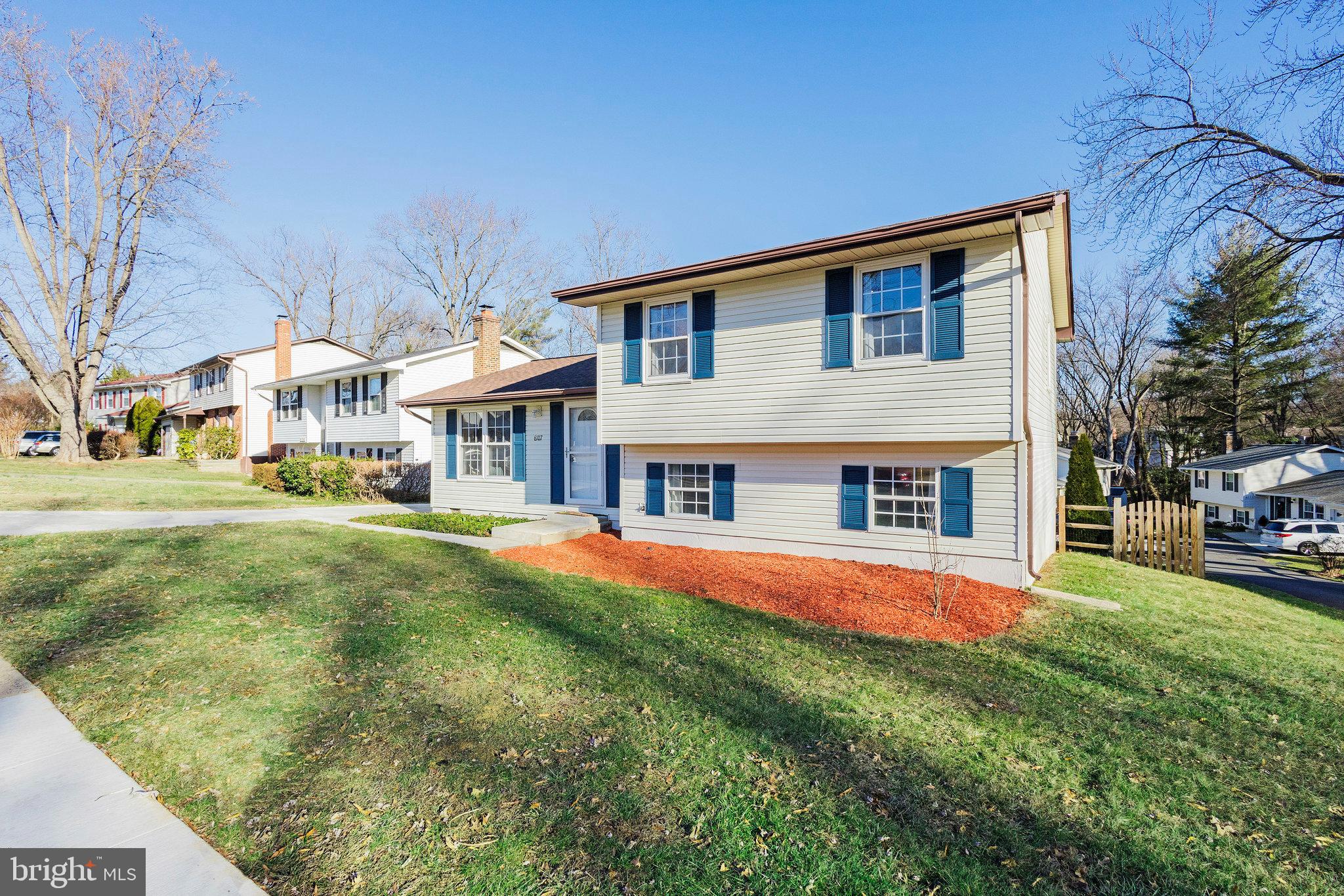 6107 WILMINGTON DR