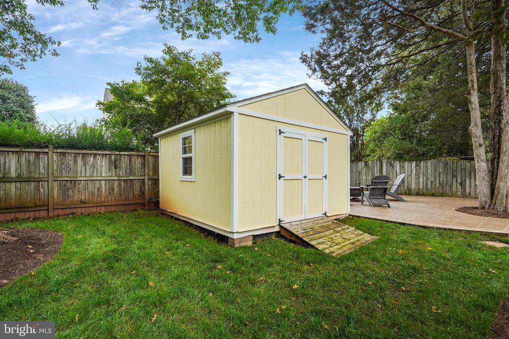 5416 Goldmoore Ct