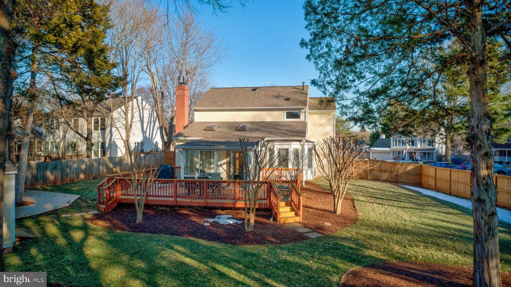 5416 Goldmoore Ct