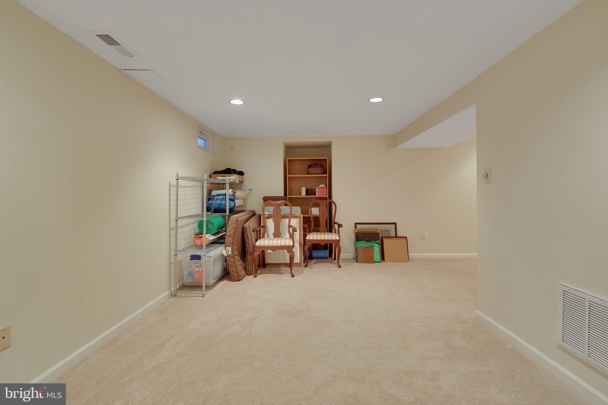 5416 Goldmoore Ct