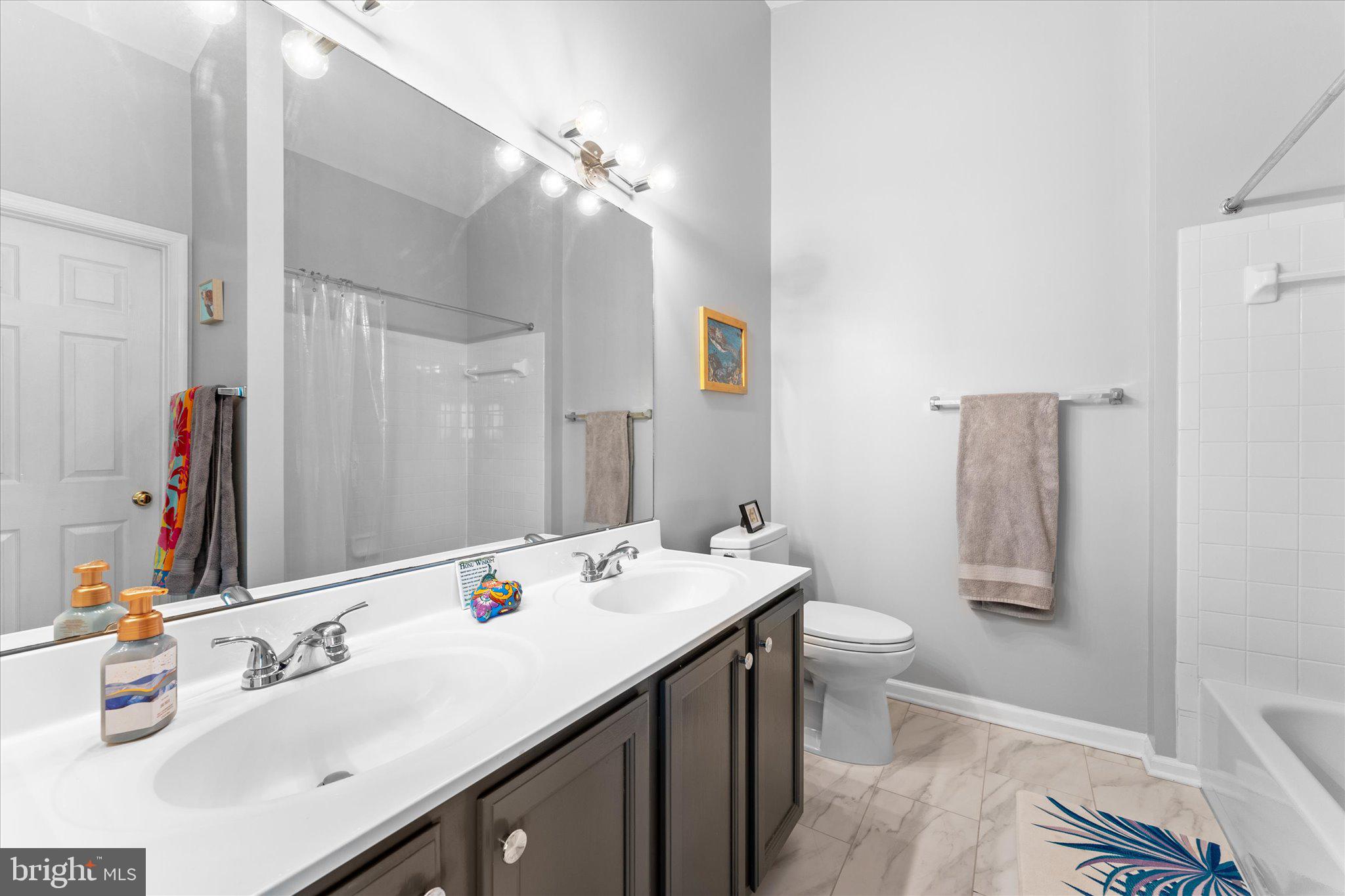 7461 Gadsby Sq