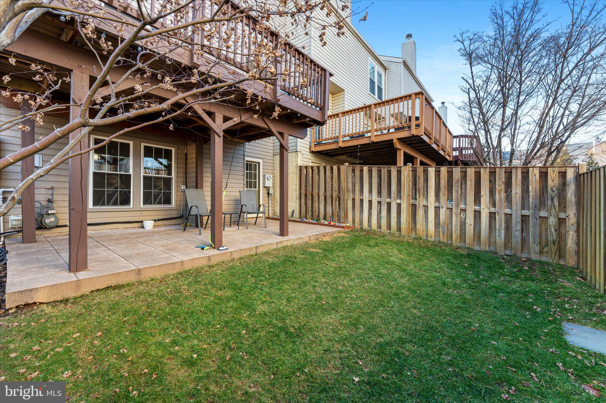 7461 Gadsby Sq