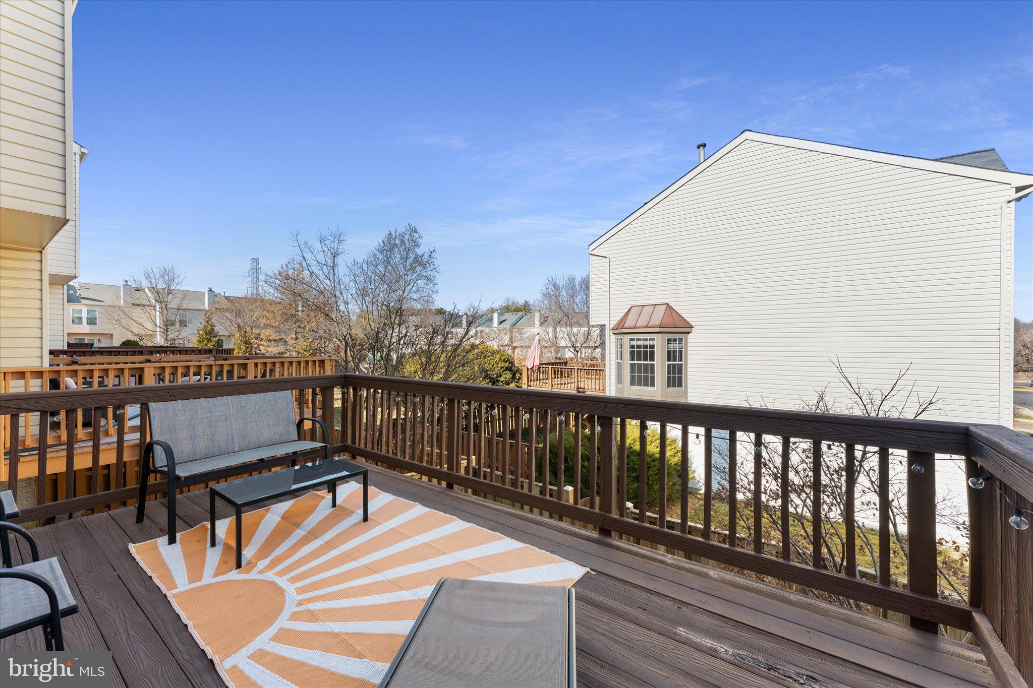 7461 Gadsby Sq