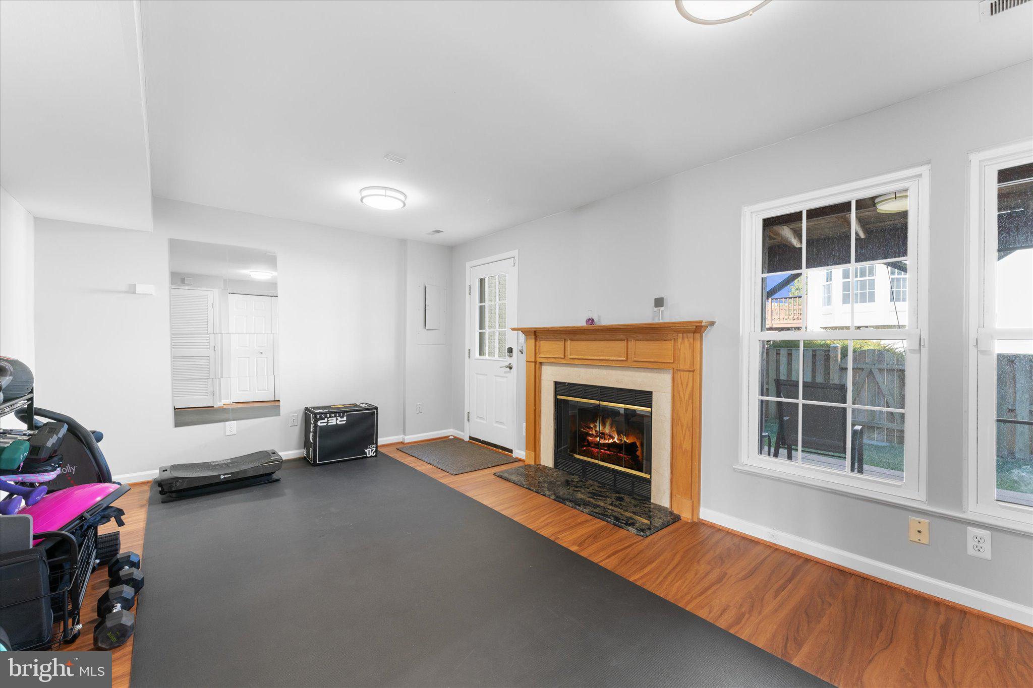 7461 Gadsby Sq